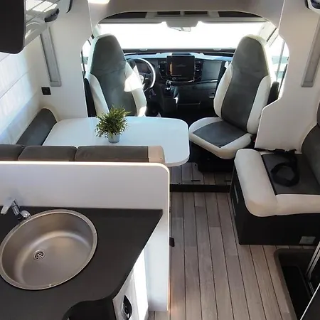 营地 Olivavan Autocaravanas *