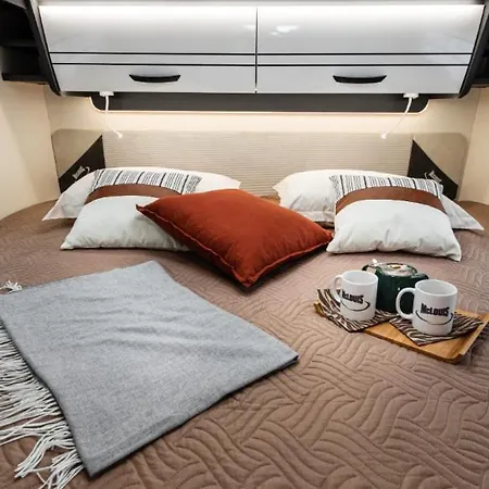 营地 Olivavan Autocaravanas 哈恩